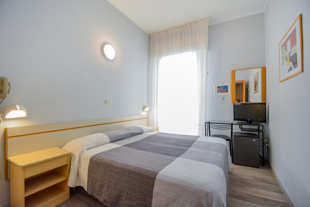 Hotel Mirabella Riccione Exterior photo