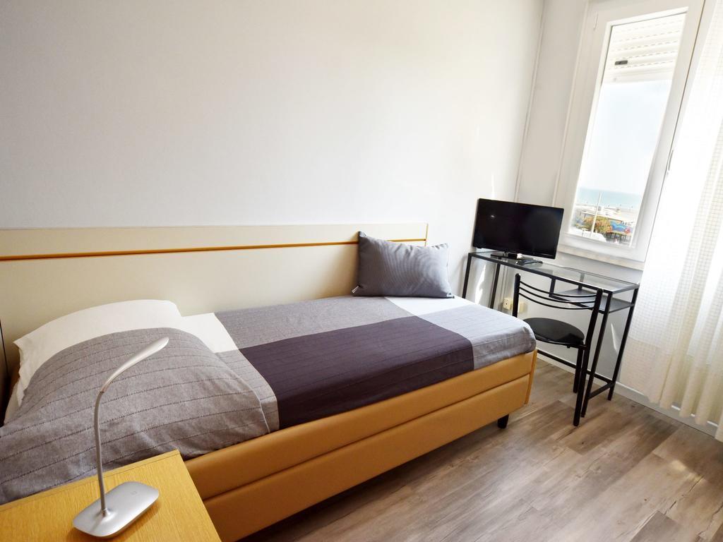 Hotel Mirabella Riccione Exterior photo